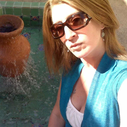 staff-photo_amy_2018